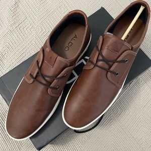 Men’s Low Top Sneaker